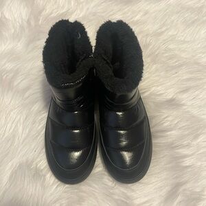 H&M warm black boots size 1 - NWOT